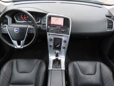 2017 Volvo XC60 T6 Dynamic AWD   - Photo 30 - Santa Cruz, CA 95062