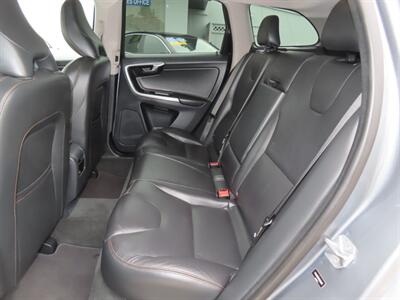 2017 Volvo XC60 T6 Dynamic AWD   - Photo 34 - Santa Cruz, CA 95062