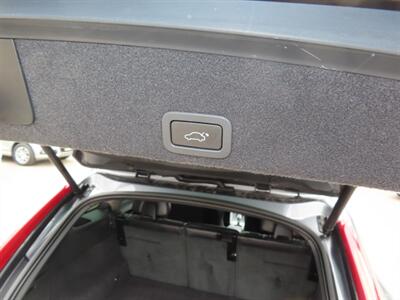 2017 Volvo XC60 T6 Dynamic AWD   - Photo 38 - Santa Cruz, CA 95062