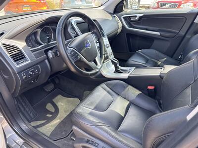 2017 Volvo XC60 T6 Dynamic   - Photo 11 - Santa Cruz, CA 95062