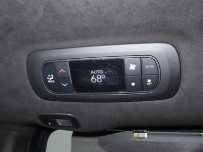 2025 Chrysler Pacifica Plug-In Hybrid Pinnacle   - Photo 54 - Santa Cruz, CA 95062