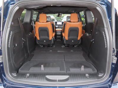 2025 Chrysler Pacifica Plug-In Hybrid Pinnacle   - Photo 63 - Santa Cruz, CA 95062