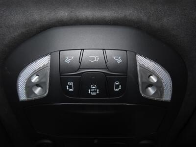 2025 Chrysler Pacifica Plug-In Hybrid Pinnacle   - Photo 29 - Santa Cruz, CA 95062