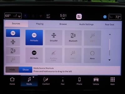 2025 Chrysler Pacifica Plug-In Hybrid Pinnacle   - Photo 23 - Santa Cruz, CA 95062