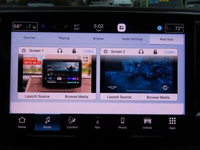 2025 Chrysler Pacifica Plug-In Hybrid Pinnacle   - Photo 43 - Santa Cruz, CA 95062