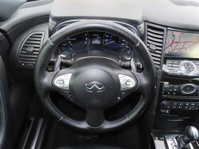 2015 INFINITI QX70   - Photo 9 - Santa Cruz, CA 95062