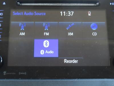 2017 Toyota Sienna SE 8-Passenger   - Photo 16 - Santa Cruz, CA 95062