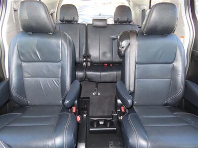 2017 Toyota Sienna SE 8-Passenger   - Photo 35 - Santa Cruz, CA 95062