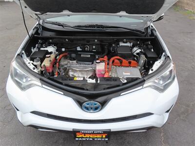 2018 Toyota RAV4 Hybrid XLE AWD - Photo 40 - Santa Cruz, CA 95062
