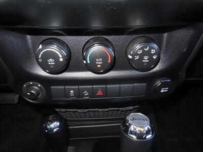 2016 Jeep Wrangler Sport S Unlimited 4WD   - Photo 24 - Santa Cruz, CA 95062