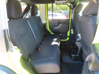 2016 Jeep Wrangler Sport S Unlimited 4WD   - Photo 29 - Santa Cruz, CA 95062