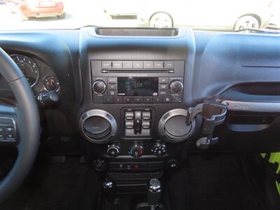 2016 Jeep Wrangler Sport S Unlimited 4WD   - Photo 13 - Santa Cruz, CA 95062