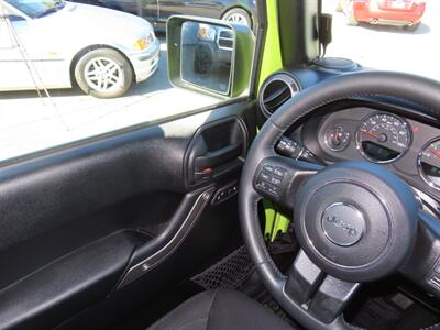 2016 Jeep Wrangler Sport S Unlimited 4WD   - Photo 10 - Santa Cruz, CA 95062