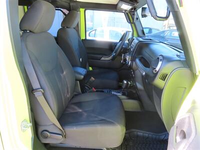 2016 Jeep Wrangler Sport S Unlimited 4WD   - Photo 17 - Santa Cruz, CA 95062