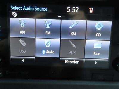 2017 Toyota Sienna XLE Premium 8-Passenger   - Photo 18 - Santa Cruz, CA 95062