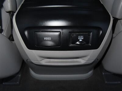 2017 Toyota Sienna XLE Premium 8-Passenger   - Photo 40 - Santa Cruz, CA 95062