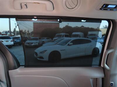 2017 Toyota Sienna XLE Premium 8-Passenger   - Photo 27 - Santa Cruz, CA 95062