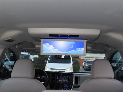 2017 Toyota Sienna XLE Premium 8-Passenger   - Photo 43 - Santa Cruz, CA 95062
