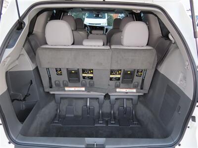 2017 Toyota Sienna XLE Premium 8-Passenger   - Photo 50 - Santa Cruz, CA 95062