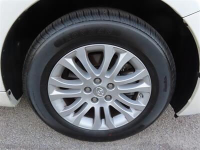 2017 Toyota Sienna XLE Premium 8-Passenger   - Photo 55 - Santa Cruz, CA 95062