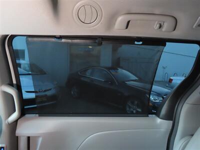 2017 Toyota Sienna XLE Premium 8-Passenger   - Photo 34 - Santa Cruz, CA 95062