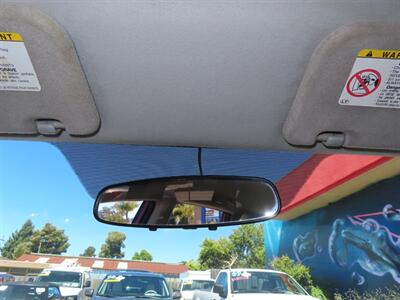 2004 Pontiac Vibe   - Photo 12 - Santa Cruz, CA 95062