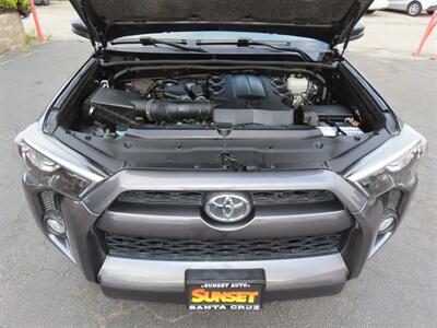 2019 Toyota 4Runner SR5 Premium 4WD - Photo 48 - Santa Cruz, CA 95062