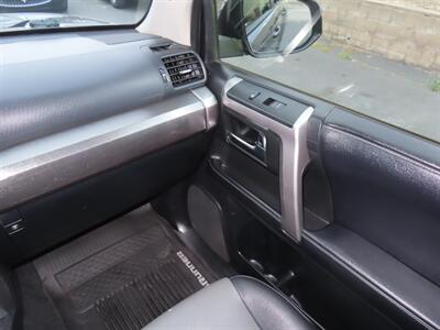 2019 Toyota 4Runner SR5 Premium 4WD - Photo 22 - Santa Cruz, CA 95062