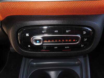 2016 Smart fortwo Passion   - Photo 27 - Santa Cruz, CA 95062