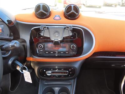 2016 Smart fortwo Passion   - Photo 15 - Santa Cruz, CA 95062