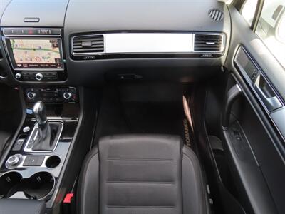 2016 Volkswagen Touareg TDI AWD Lux - Photo 21 - Santa Cruz, CA 95062