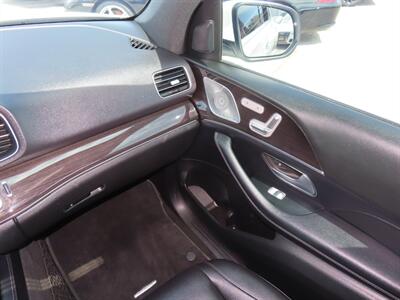 2020 Mercedes-Benz GLE 350 4MATIC AWD   - Photo 27 - Santa Cruz, CA 95062