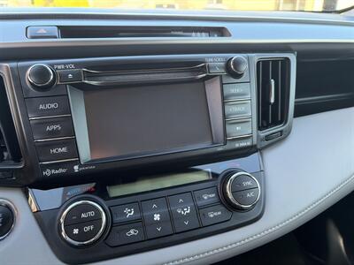 2018 Toyota RAV4 XLE - Photo 10 - Santa Cruz, CA 95062