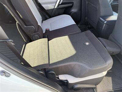 2018 Toyota RAV4 XLE - Photo 20 - Santa Cruz, CA 95062