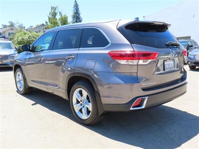 2018 Toyota Highlander AWD Limited   - Photo 3 - Santa Cruz, CA 95062