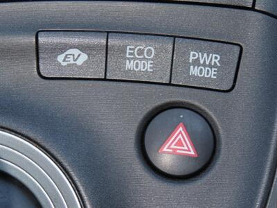 2011 Toyota Prius Two   - Photo 11 - Santa Cruz, CA 95062