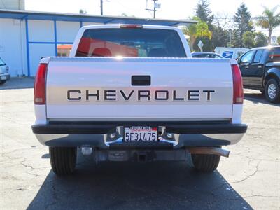 1996 Chevrolet C2500 Silverado Extended-Cab Short-Bed - Photo 29 - Santa Cruz, CA 95062