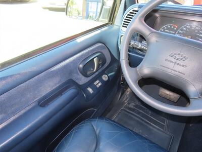 1996 Chevrolet C2500 Silverado Extended-Cab Short-Bed - Photo 9 - Santa Cruz, CA 95062