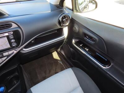 2015 Toyota Prius c Three   - Photo 21 - Santa Cruz, CA 95062