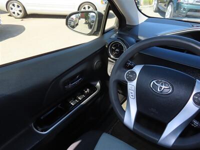 2015 Toyota Prius c Three   - Photo 11 - Santa Cruz, CA 95062