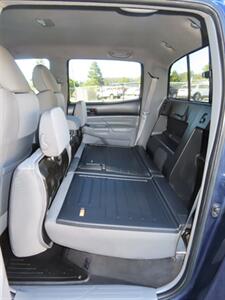 2012 Toyota Tacoma Double Cab V6 4WD SB - Photo 29 - Santa Cruz, CA 95062