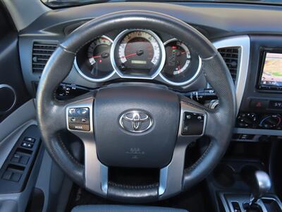 2012 Toyota Tacoma Double Cab V6 4WD SB - Photo 8 - Santa Cruz, CA 95062