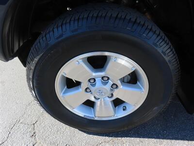 2012 Toyota Tacoma Double Cab V6 4WD SB - Photo 46 - Santa Cruz, CA 95062