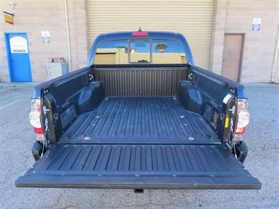 2012 Toyota Tacoma Double Cab V6 4WD SB - Photo 43 - Santa Cruz, CA 95062