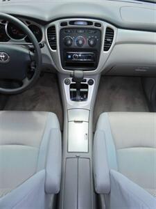 2006 Toyota Highlander - Photo 11 - Santa Cruz, CA 95062