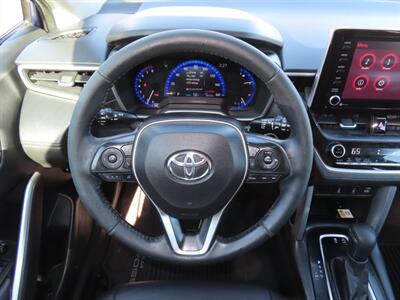 2022 Toyota Corolla Cross XLE   - Photo 8 - Santa Cruz, CA 95062