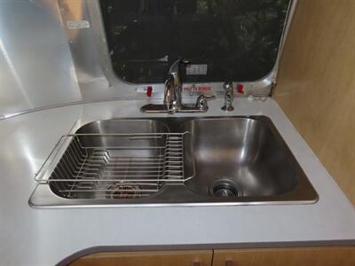 2009 Airstream Flying Cloud 20   - Photo 15 - Santa Cruz, CA 95062