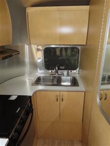 2009 Airstream Flying Cloud 20   - Photo 14 - Santa Cruz, CA 95062