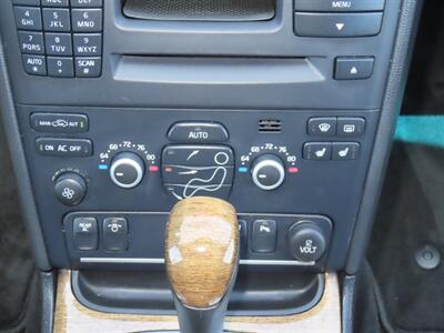 2012 Volvo XC90 3.2 AWD Platinum - Photo 26 - Santa Cruz, CA 95062
