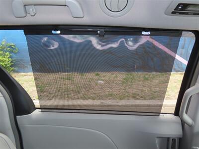 2014 Toyota Sienna XLE 8-Passenger - Photo 28 - Santa Cruz, CA 95062